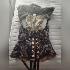 DiTD Hooded Vixen